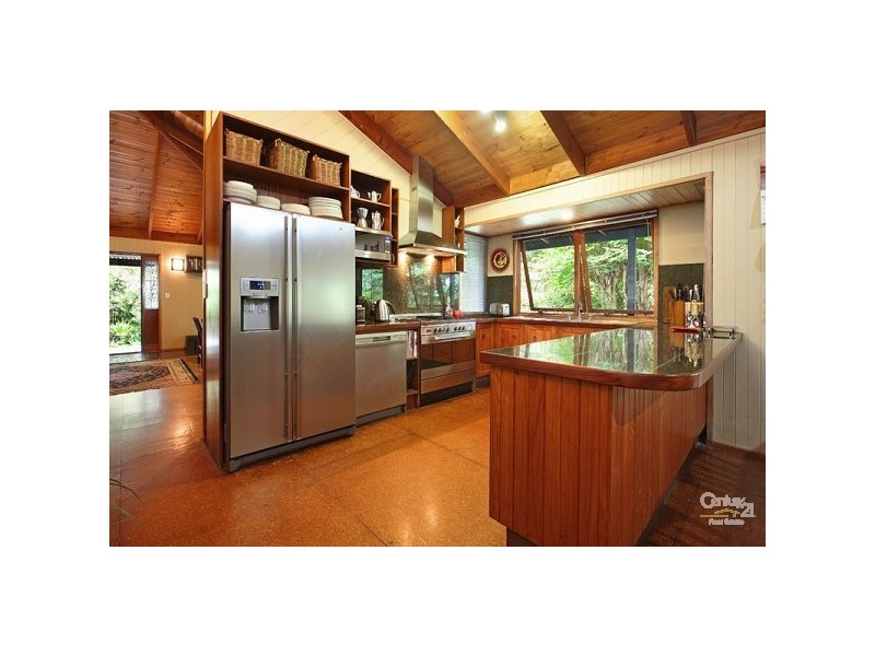 28 Sweetgum Street, Bellbowrie QLD 4070