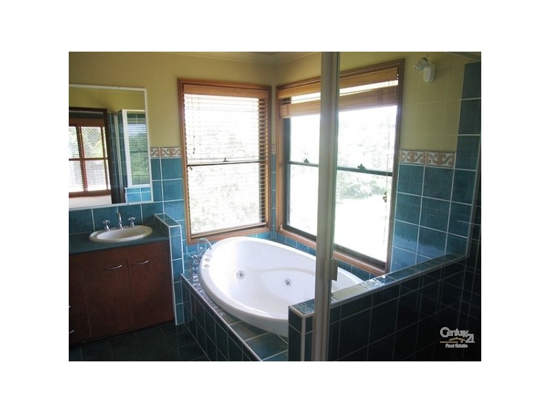 25 Woodward Place, Pullenvale QLD 4069