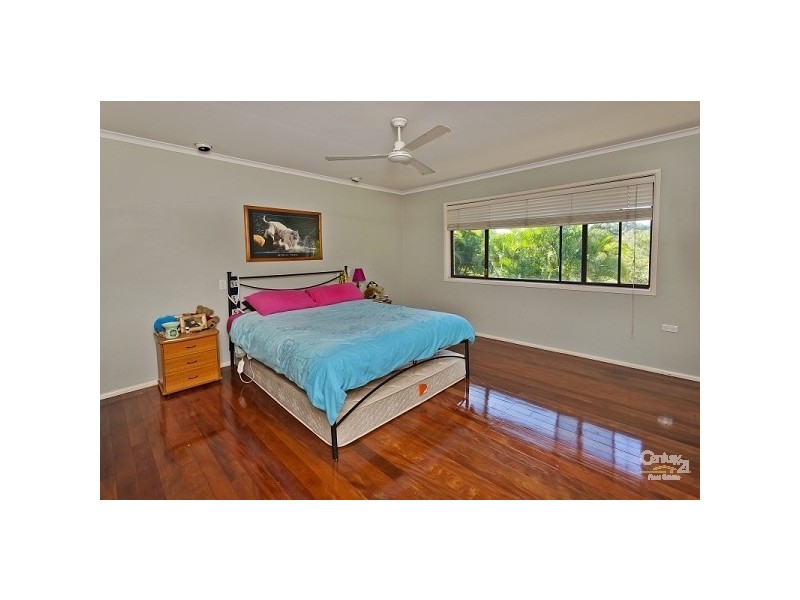 40 Mabb Street, Kenmore QLD 4069