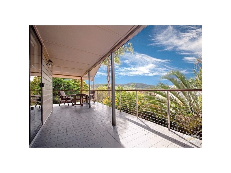 15 Morningview Street, Chapel Hill QLD 4069