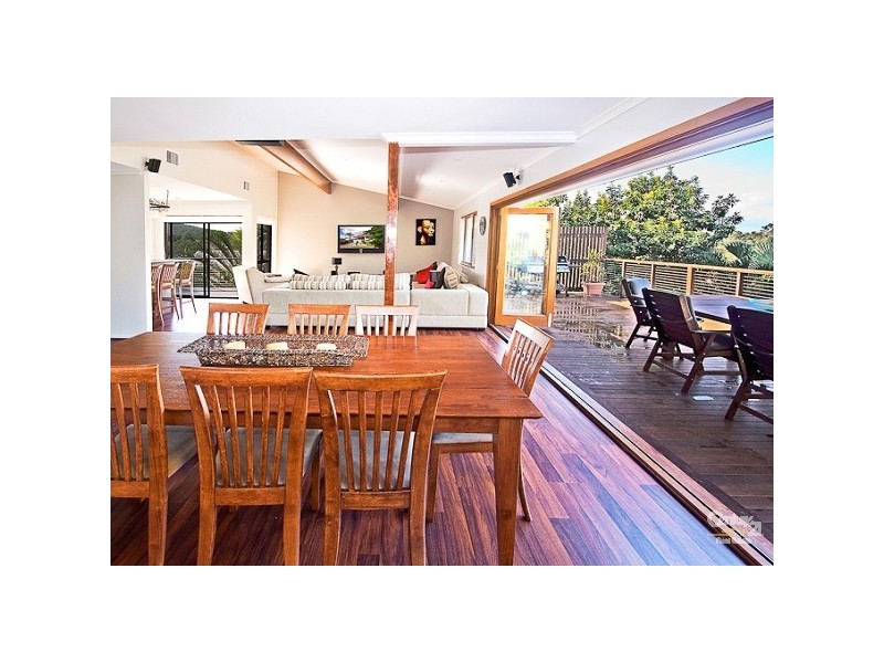 15 Morningview Street, Chapel Hill QLD 4069