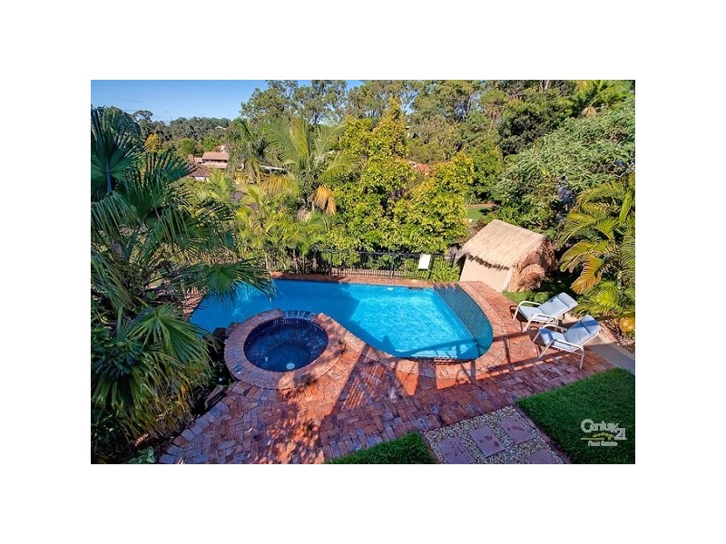 15 Morningview Street, Chapel Hill QLD 4069