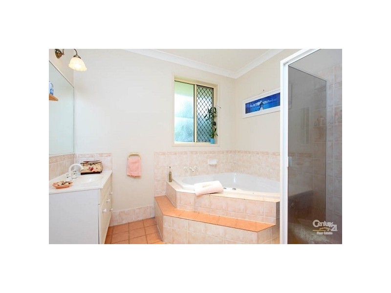 49 Sugars Road, Bellbowrie QLD 4070