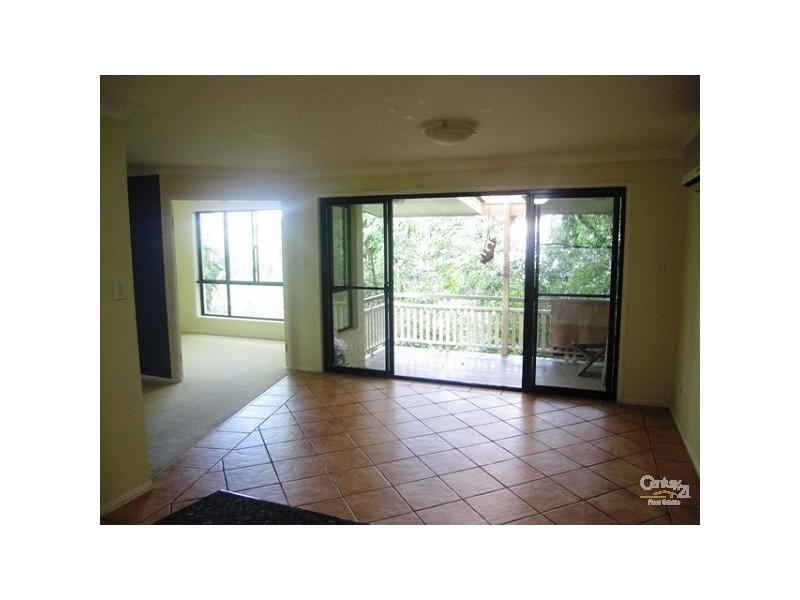 136 Stanley Terrace, Taringa QLD 4068