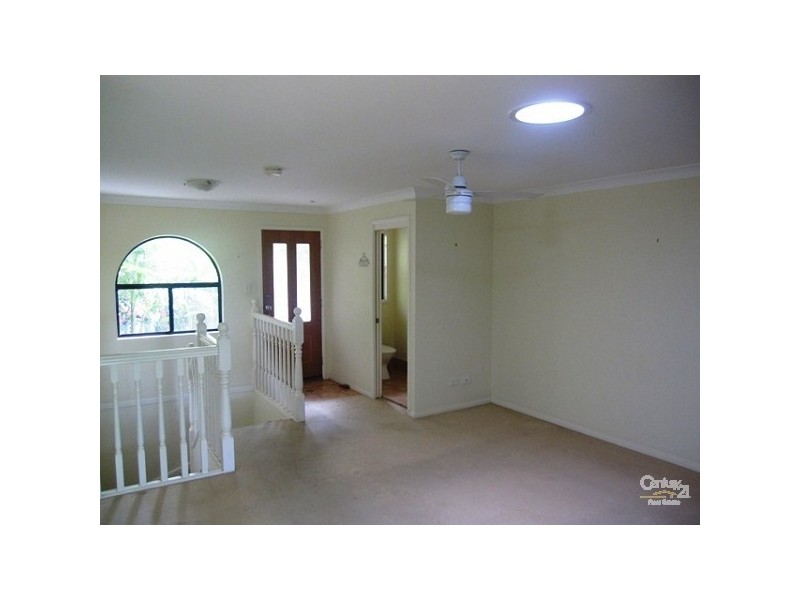 136 Stanley Terrace, Taringa QLD 4068