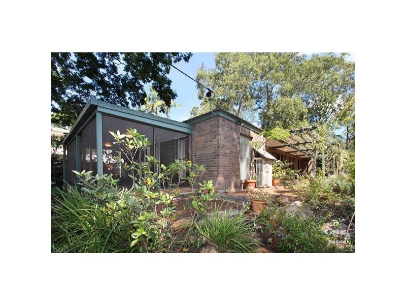 16 Norman Street, Fig Tree Pocket QLD 4069