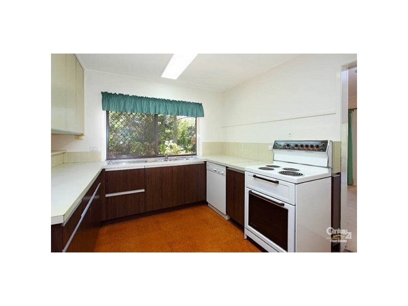 16 Norman Street, Fig Tree Pocket QLD 4069