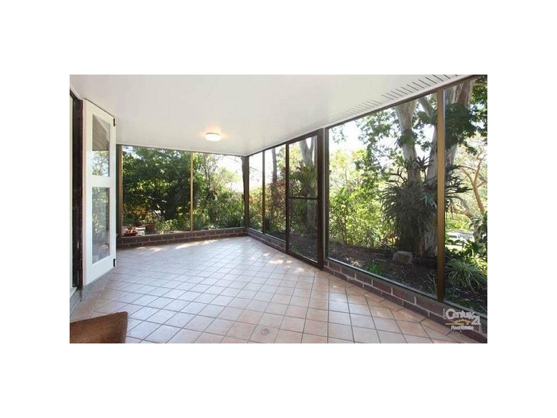 16 Norman Street, Fig Tree Pocket QLD 4069