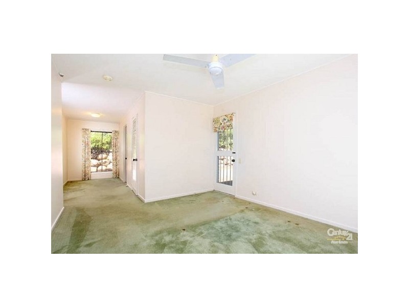 16 Norman Street, Fig Tree Pocket QLD 4069