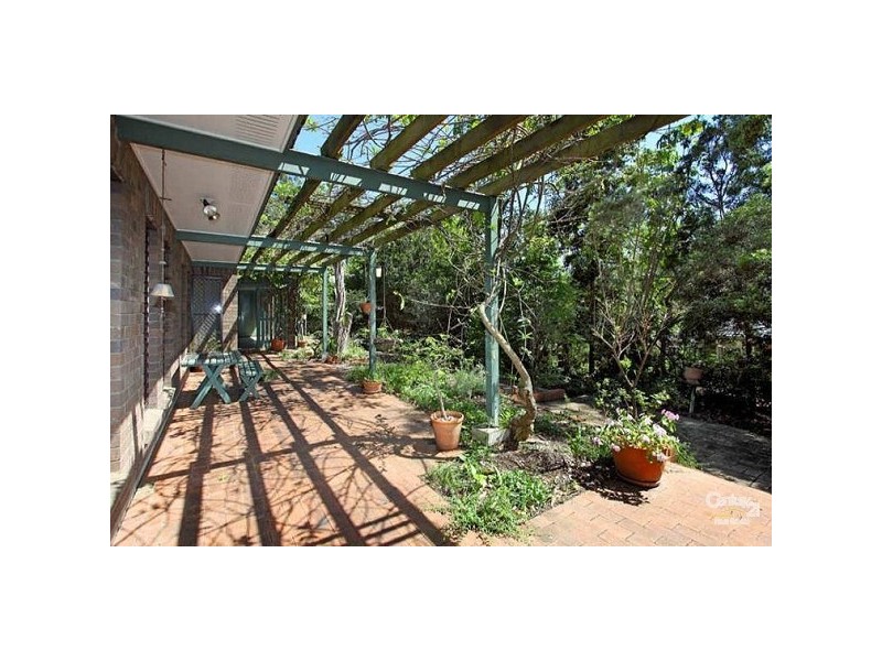 16 Norman Street, Fig Tree Pocket QLD 4069