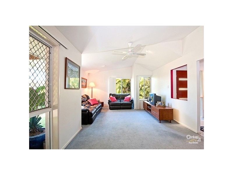 73 Gibson Crescent, Bellbowrie QLD 4070