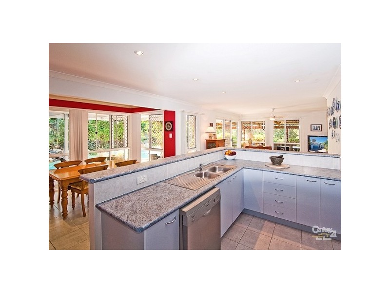 73 Gibson Crescent, Bellbowrie QLD 4070