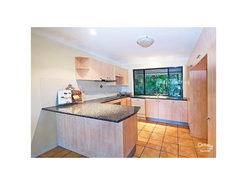 138 Stanley Terrace, Taringa QLD 4068