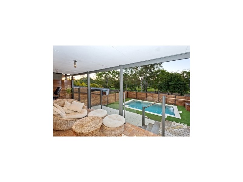 27 Moorfields Street, Fig Tree Pocket QLD 4069