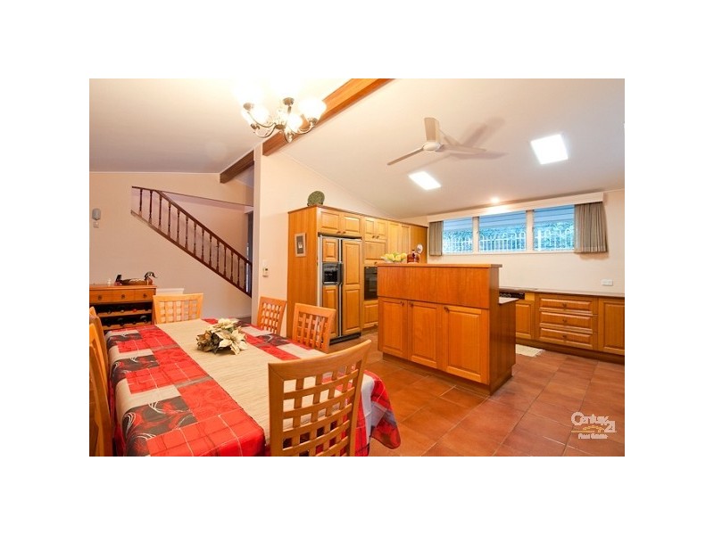 36 Greentrees Avenue, Kenmore Hills QLD 4069