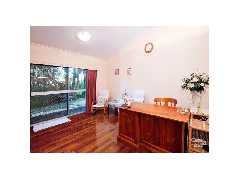 36 Greentrees Avenue, Kenmore Hills QLD 4069