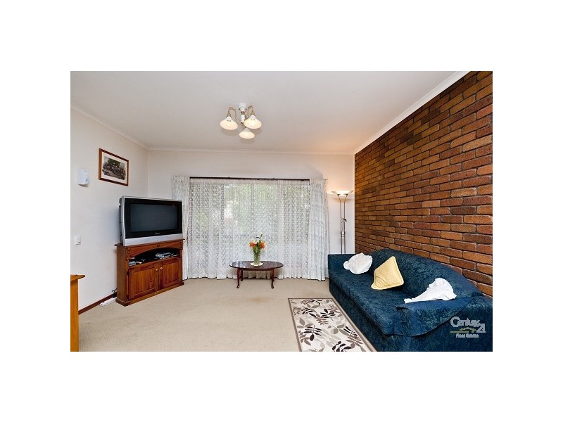 1 Palm Court, Bellbowrie QLD 4070