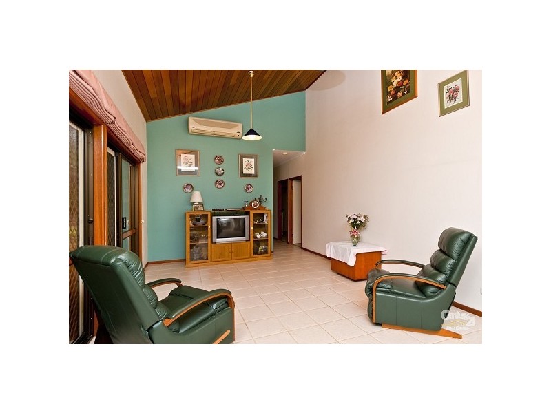 1 Palm Court, Bellbowrie QLD 4070