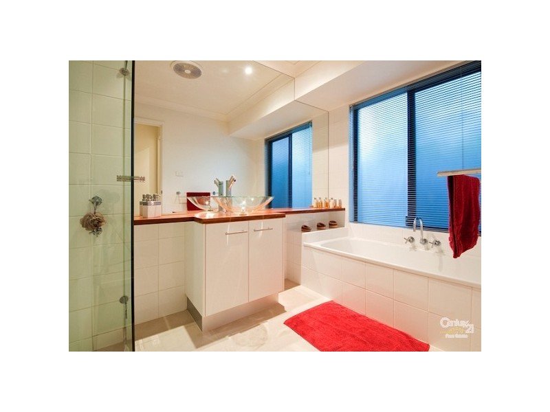 44 Morningview Street, Chapel Hill QLD 4069