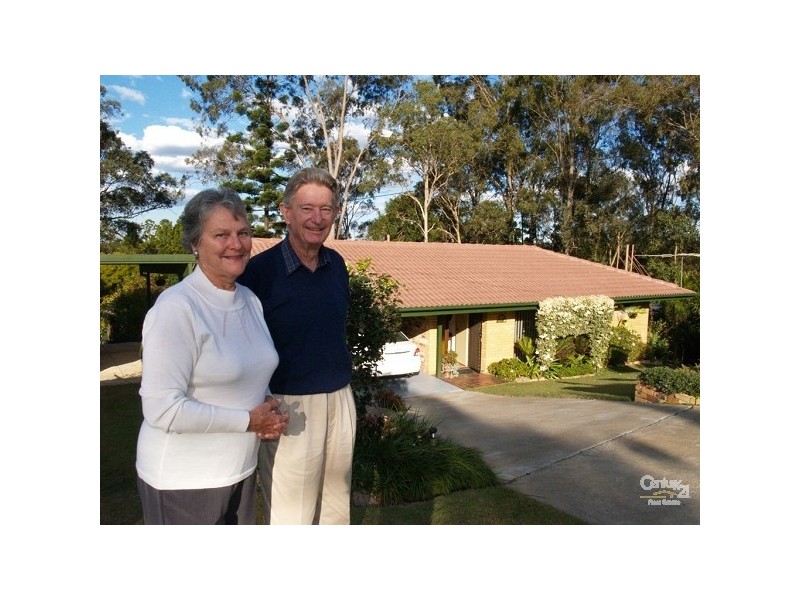 3 Dyer Street, Chapel Hill QLD 4069