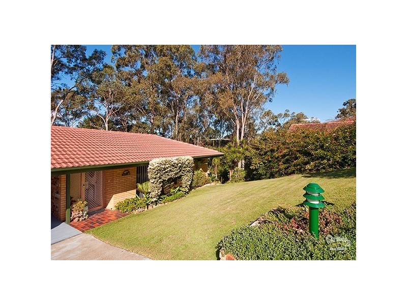 3 Dyer Street, Chapel Hill QLD 4069