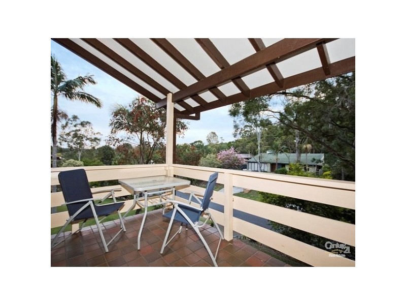 10 Marmindie Street, Chapel Hill QLD 4069