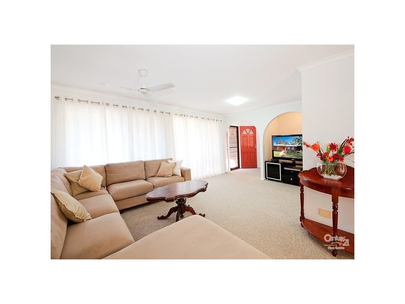 24 Macfarlane Street, Riverhills QLD 4074