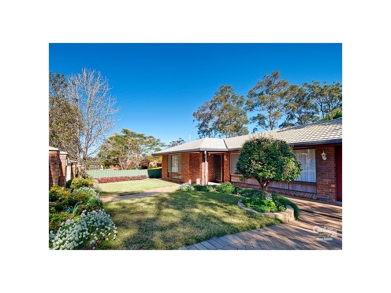 24 Macfarlane Street, Riverhills QLD 4074