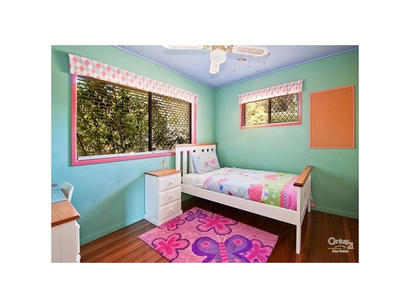 2 Caber Street, Kenmore QLD 4069