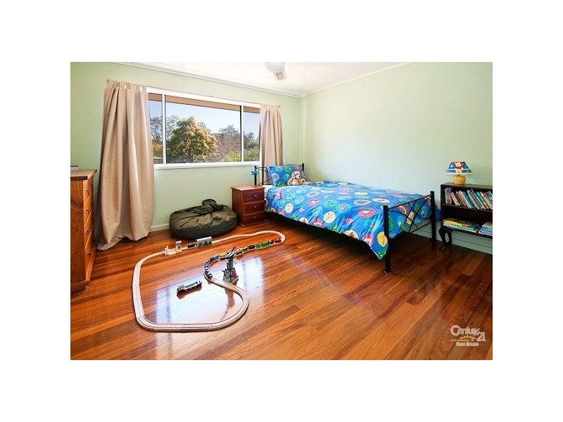 2 Caber Street, Kenmore QLD 4069