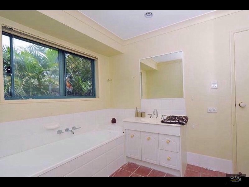 31 Ghost Gum Street, Bellbowrie QLD 4070