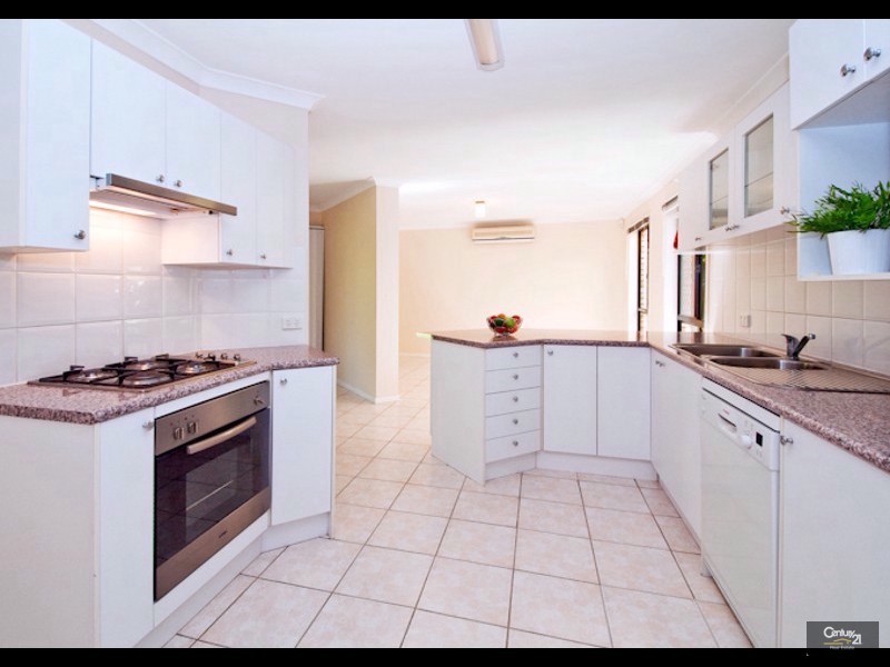 10 Creswick Place, Bellbowrie QLD 4070