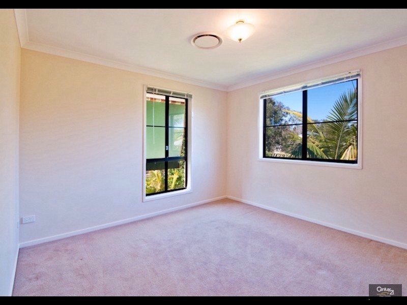 10 Creswick Place, Bellbowrie QLD 4070