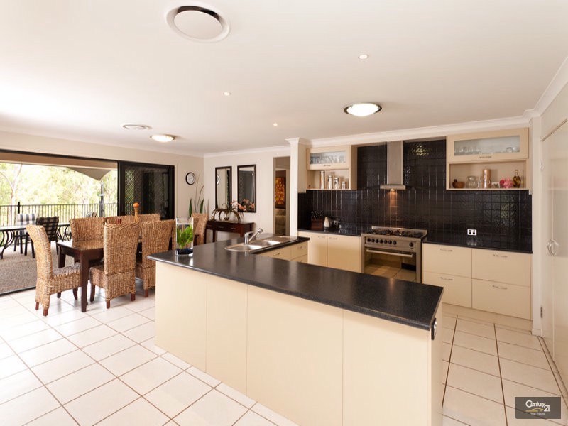 412 George Holt Drive, Mount Crosby QLD 4306