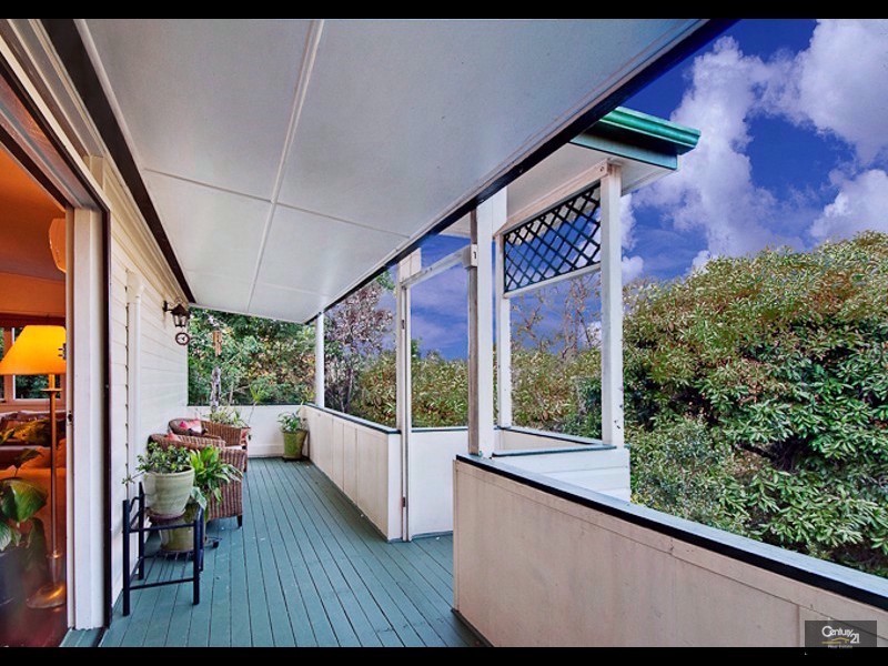 13 Tarbet Street, Kenmore QLD 4069