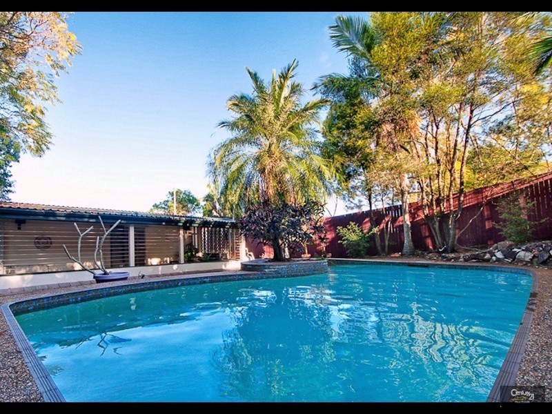 13 Tarbet Street, Kenmore QLD 4069