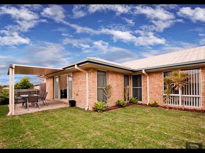 2/21 Golden Crest Place, Bellbowrie QLD 4070