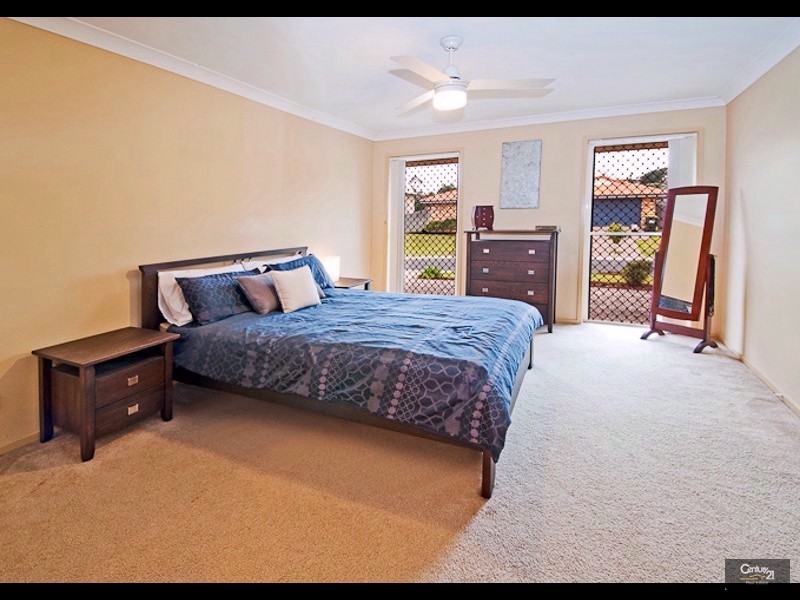 2/21 Golden Crest Place, Bellbowrie QLD 4070