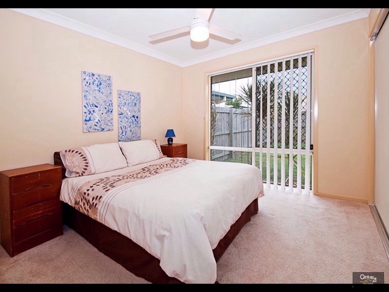 2/21 Golden Crest Place, Bellbowrie QLD 4070
