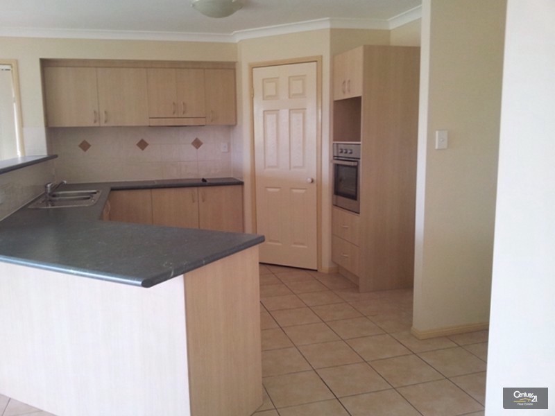 7 Regency Crescent, Moggill QLD 4070