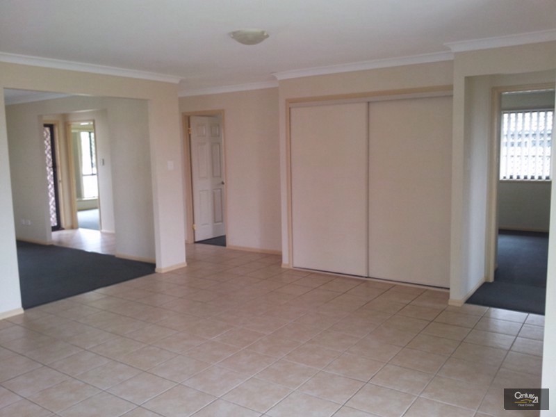 7 Regency Crescent, Moggill QLD 4070