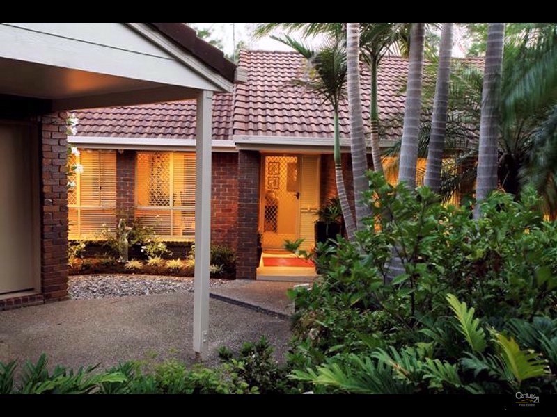 4/60 Gubberley Street, Kenmore QLD 4069