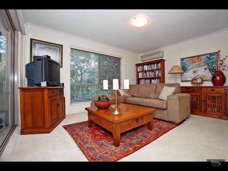 4/60 Gubberley Street, Kenmore QLD 4069