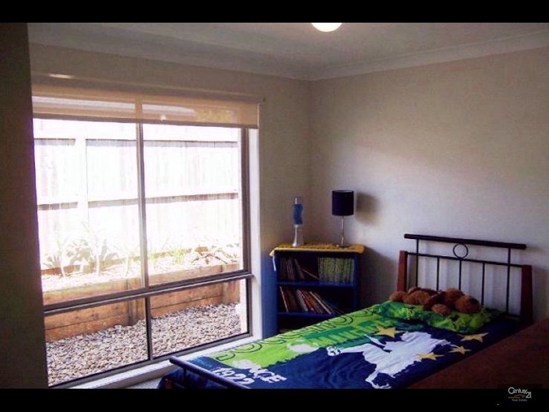 35 Rise Place, Moggill QLD 4070