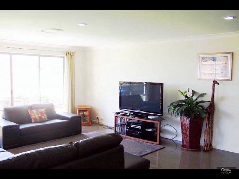 35 Rise Place, Moggill QLD 4070