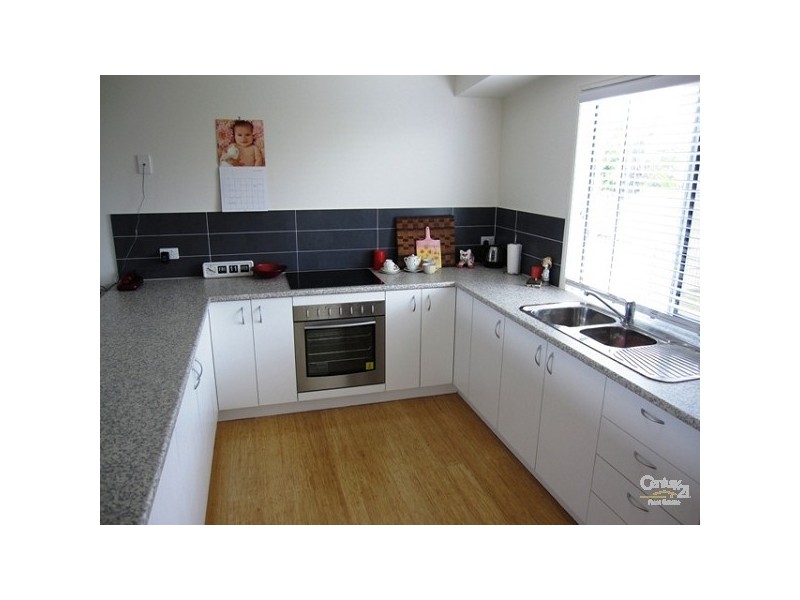 8 Stanaway Place, Bellbowrie QLD 4070