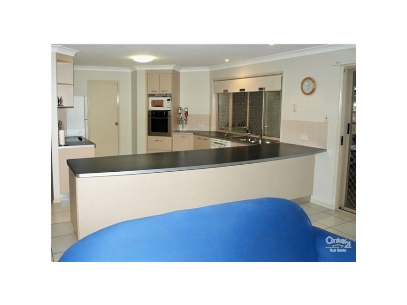 28 Salubris Place, Moggill QLD 4070