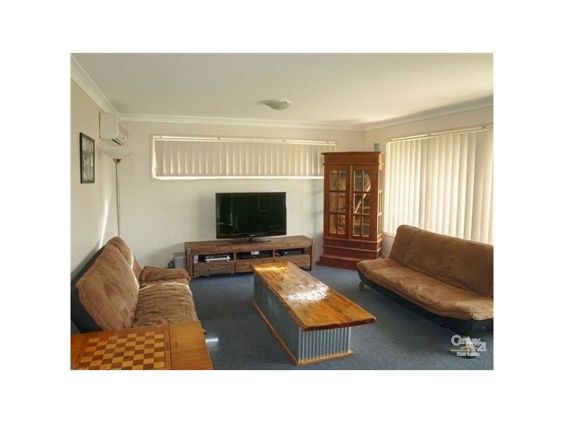 28 Salubris Place, Moggill QLD 4070