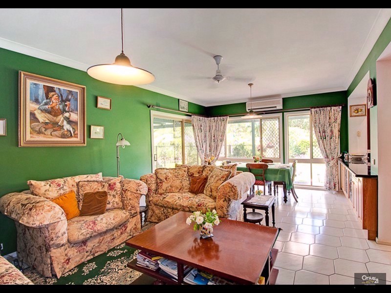72 Riversleigh Road, Bellbowrie QLD 4070