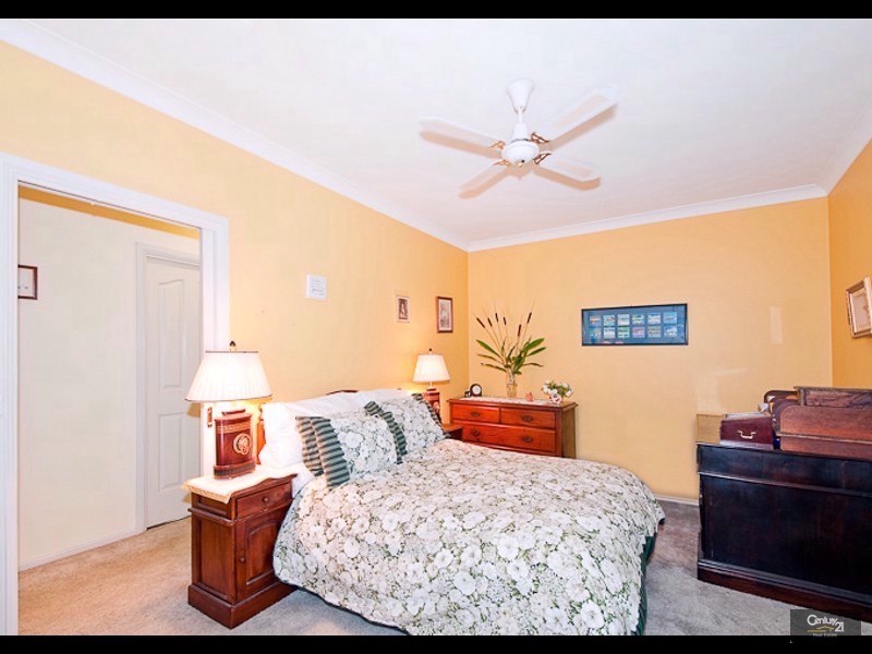 72 Riversleigh Road, Bellbowrie QLD 4070
